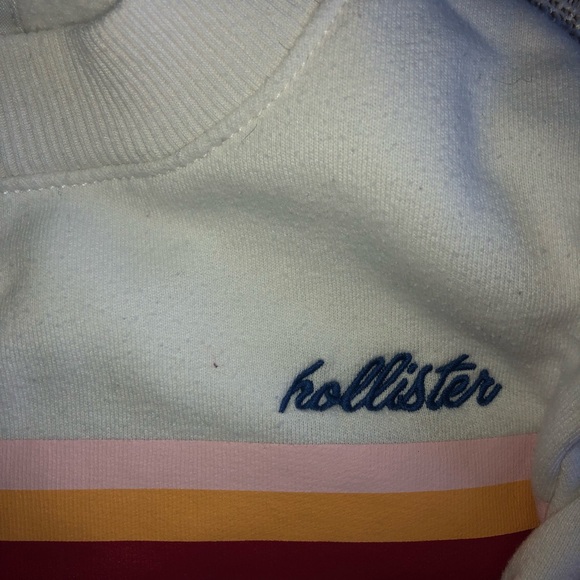 Hollister cropped pullover - Picture 2 of 3
